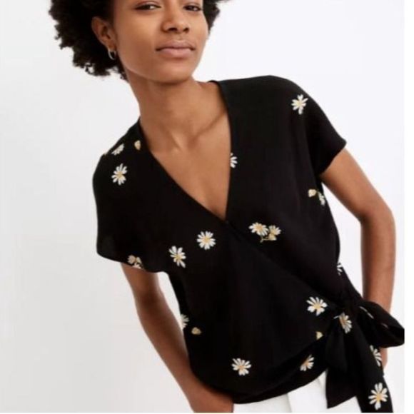 Madewell Tops - Madewell Sash Tie Wrap Top Lazy Daisies NEW